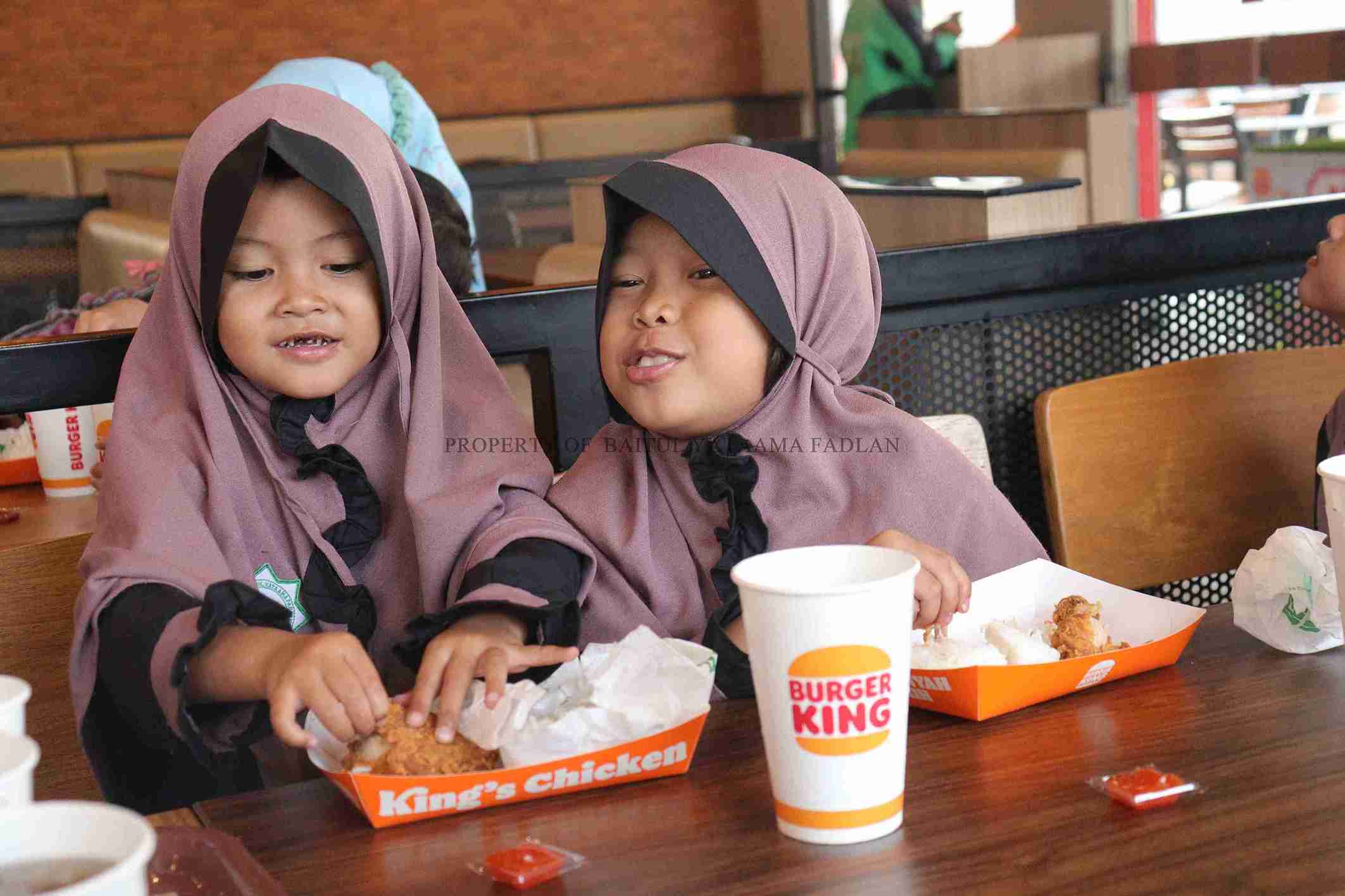 Foto Dokumentasi Anak Yatim