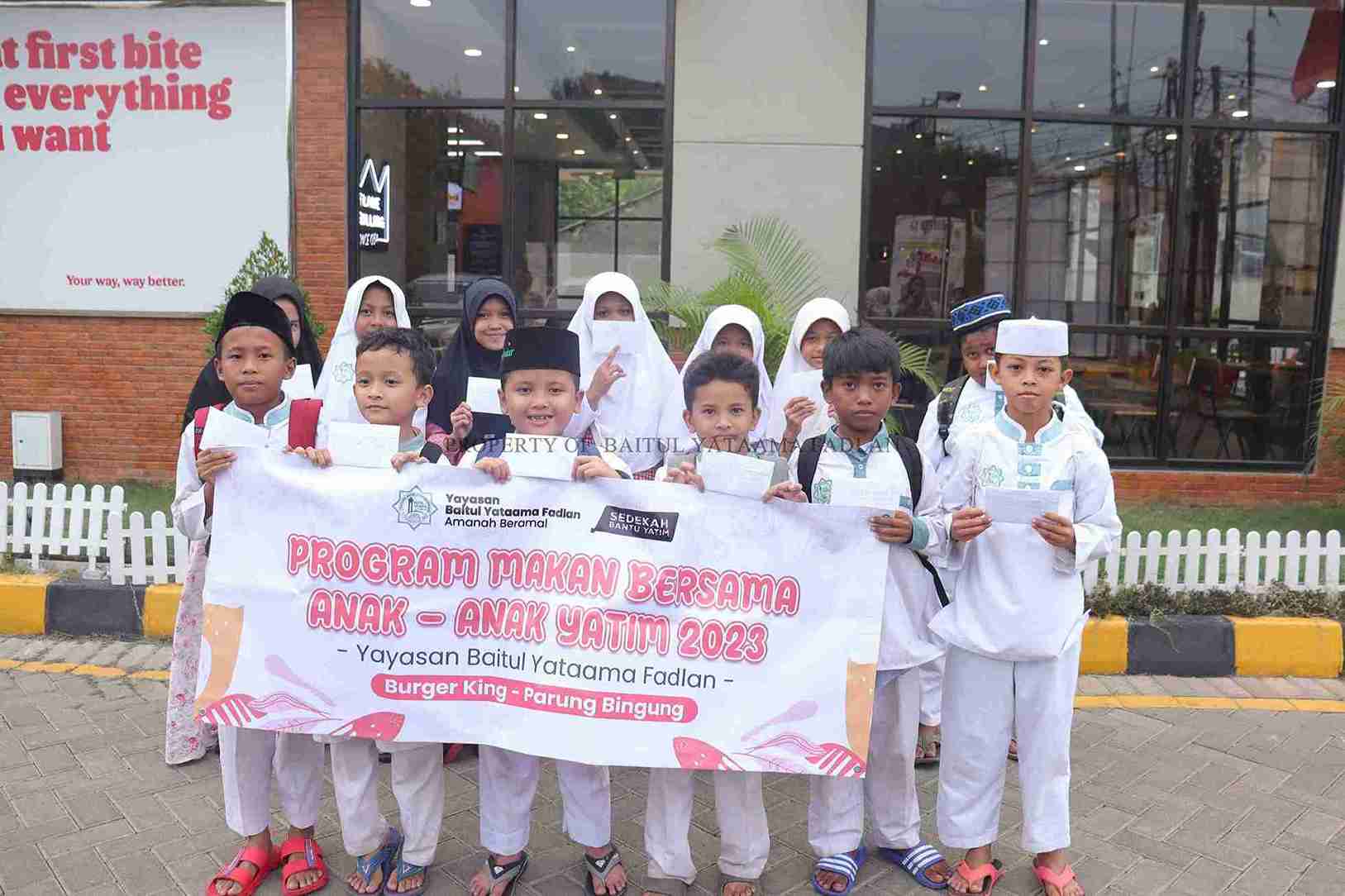 Foto Dokumentasi Anak Yatim
