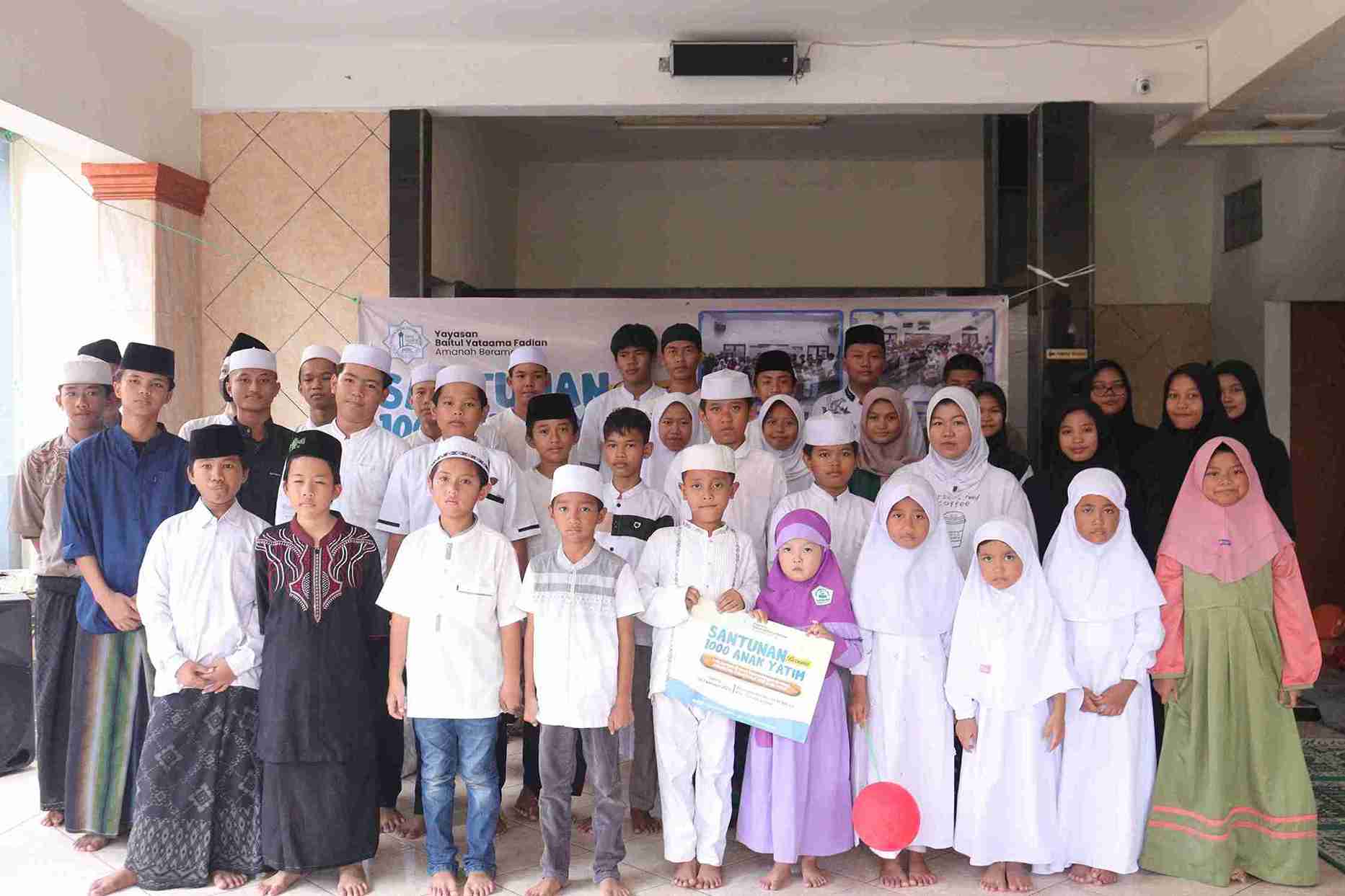 Foto Dokumentasi Anak Yatim