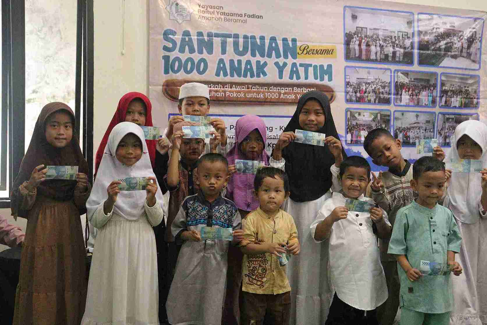 Foto Dokumentasi Anak Yatim