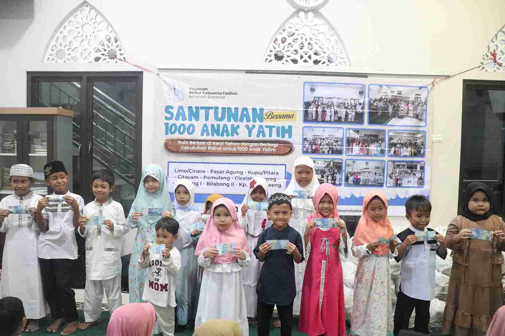 Foto Dokumentasi Anak Yatim