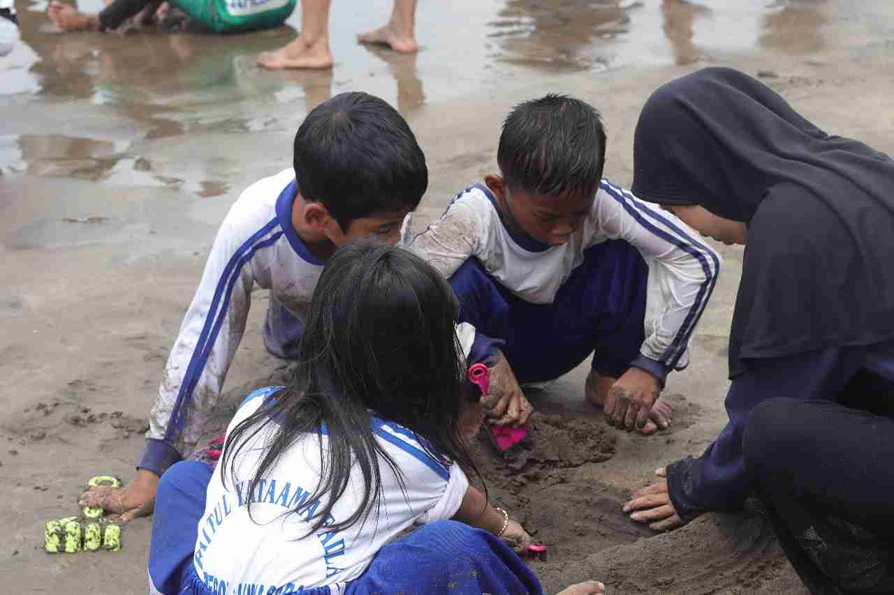Foto Dokumentasi Anak Yatim