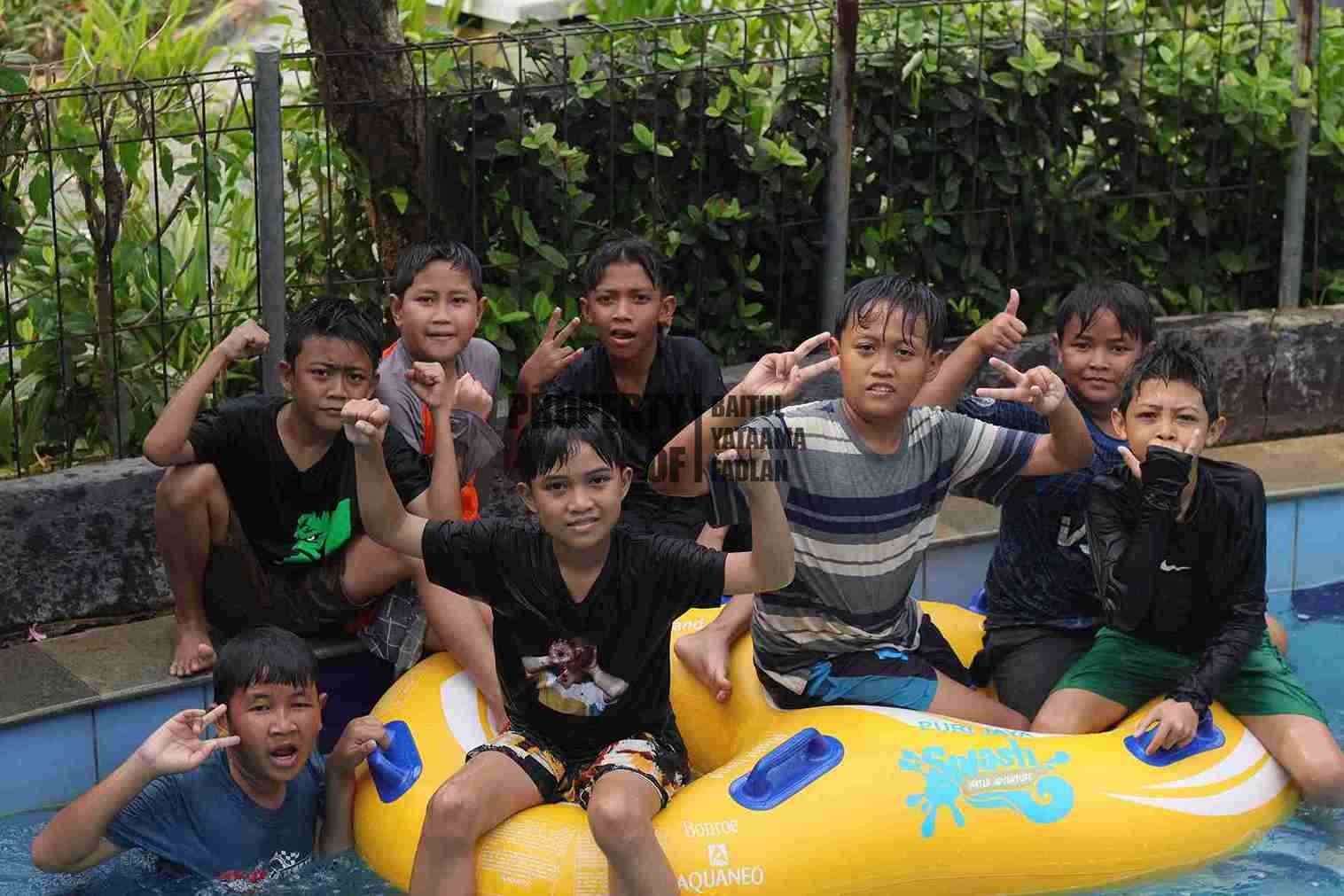 Foto Dokumentasi Anak Yatim