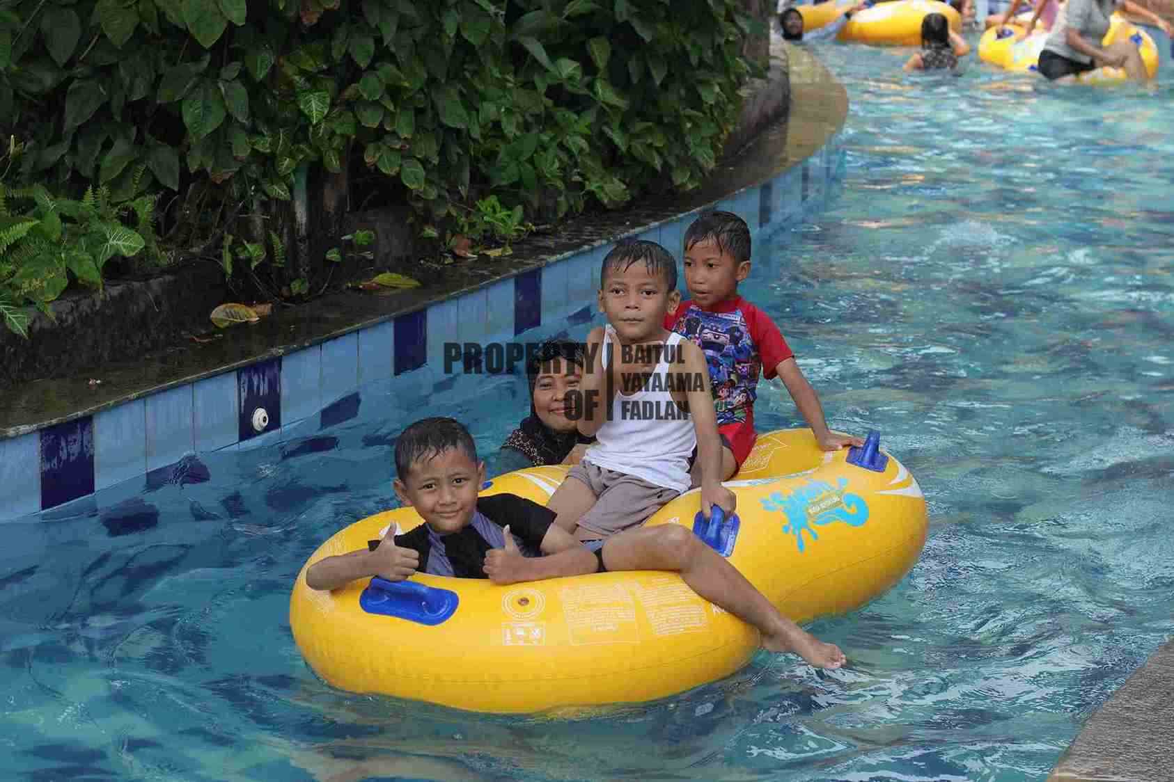 Foto Dokumentasi Anak Yatim