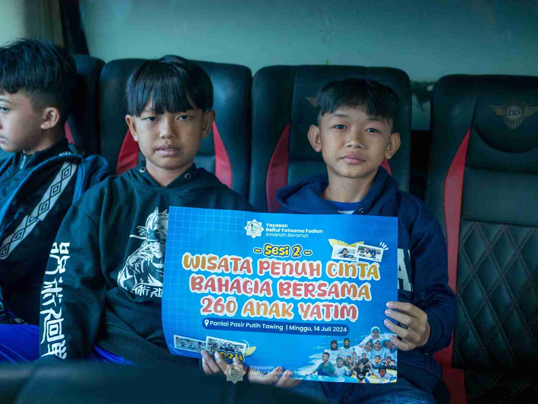 Foto Dokumentasi Anak Yatim