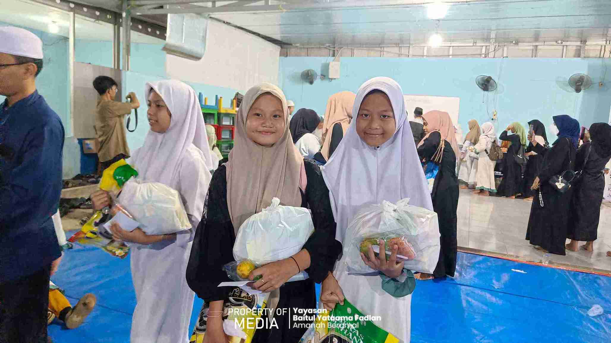 Foto Dokumentasi Anak Yatim