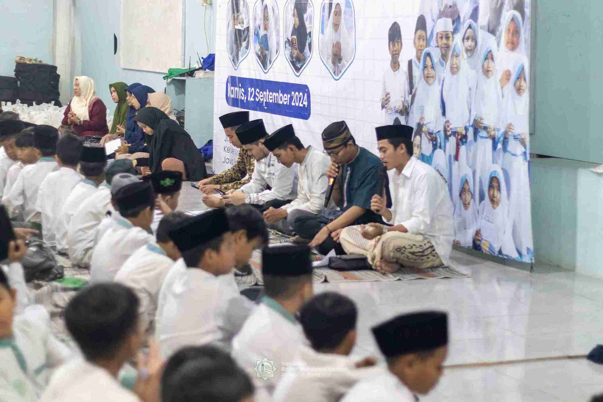 Foto Dokumentasi Anak Yatim