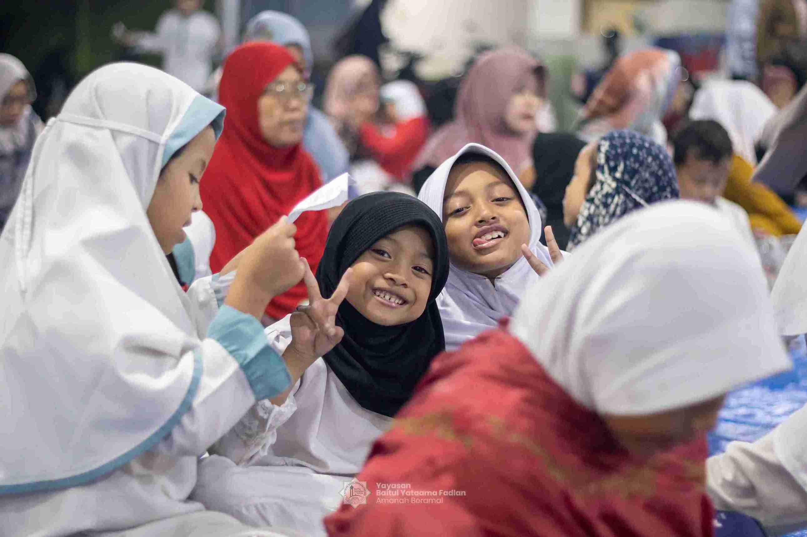 Foto Dokumentasi Anak Yatim
