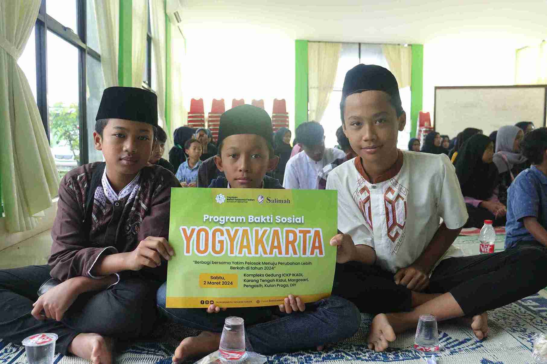 Foto Dokumentasi Anak Yatim