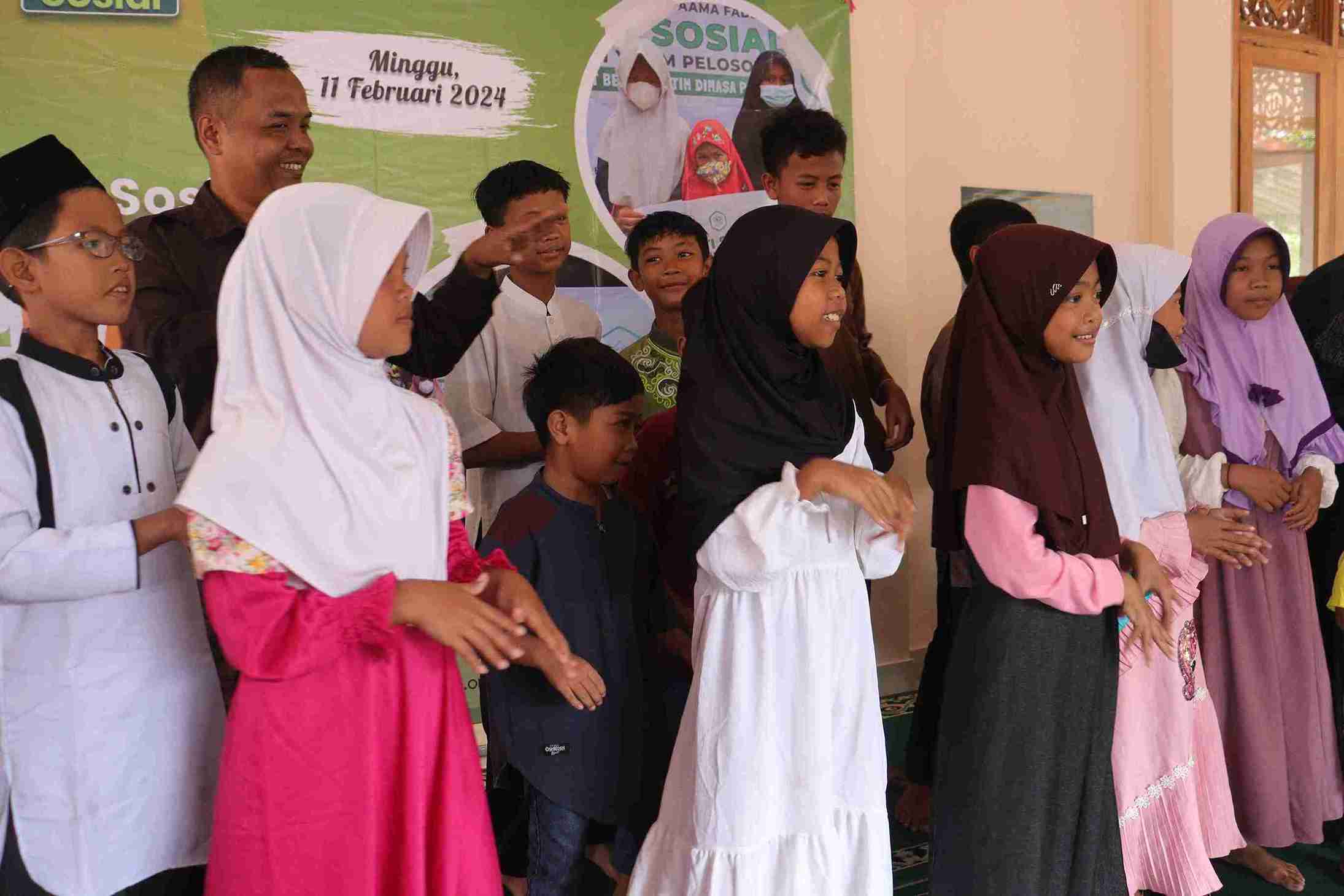 Foto Dokumentasi Anak Yatim