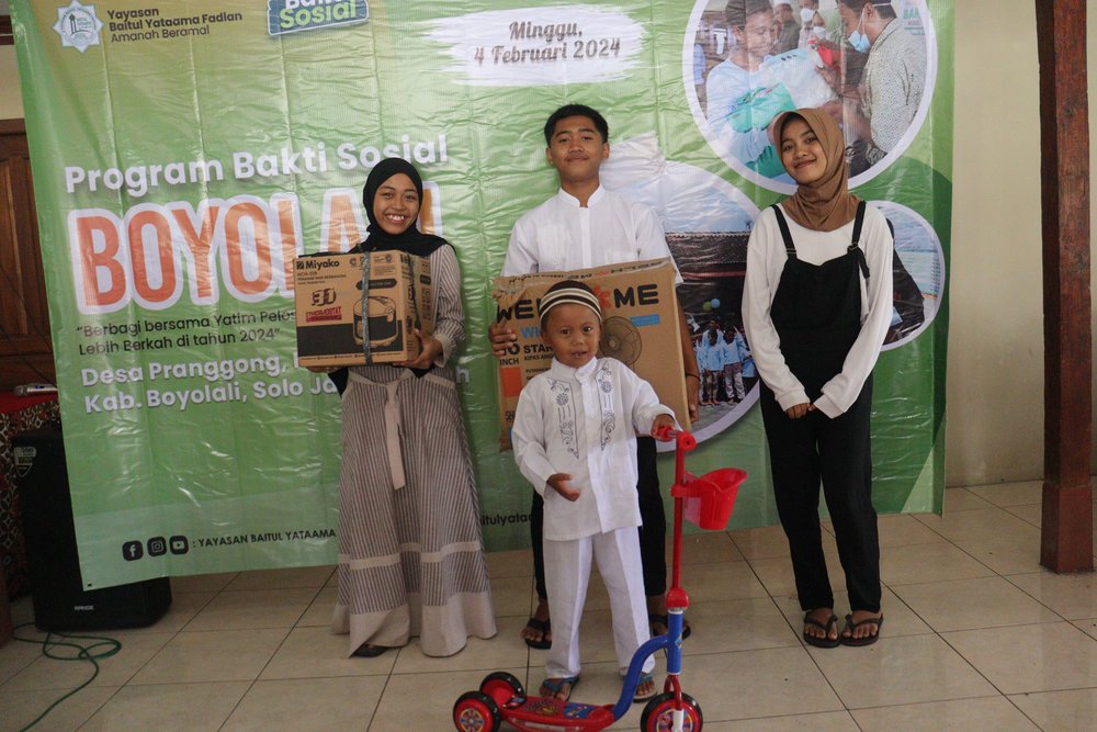 Foto Dokumentasi Anak Yatim