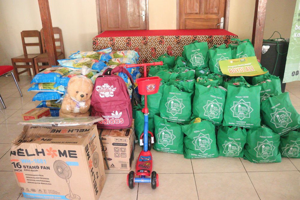 Foto Dokumentasi Anak Yatim