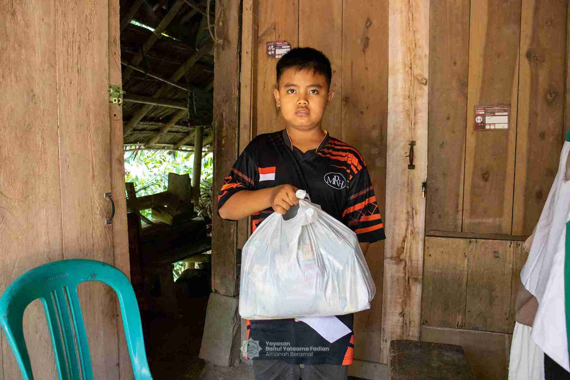 Foto Dokumentasi Anak Yatim