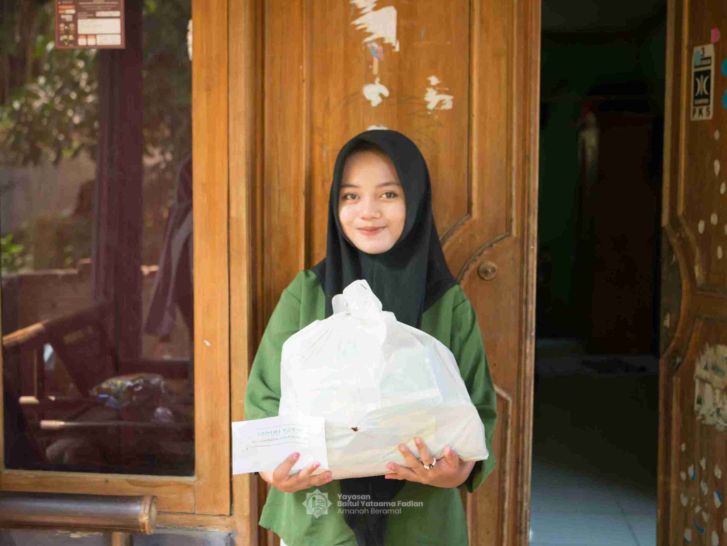 Foto Dokumentasi Anak Yatim