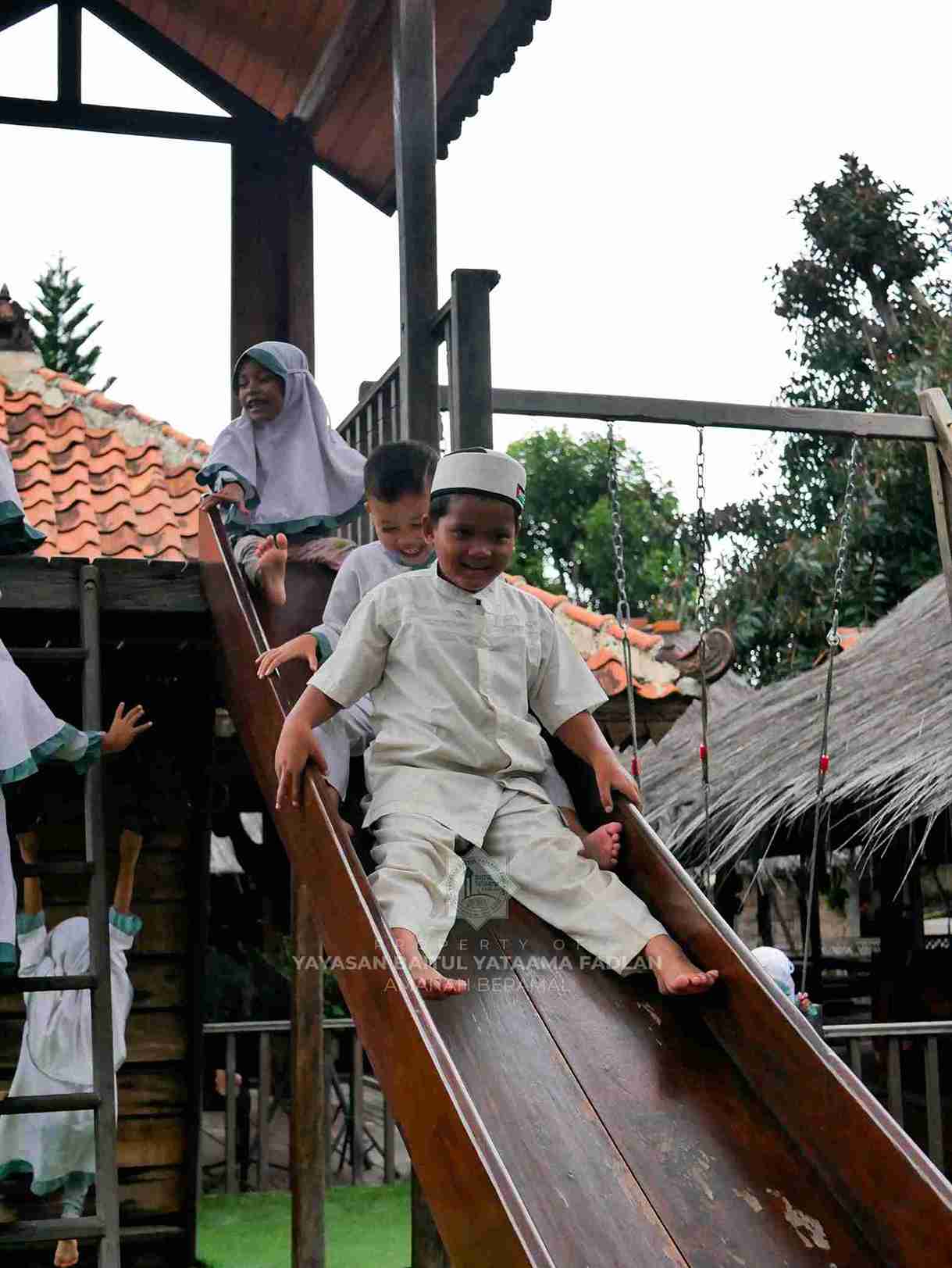 Foto Dokumentasi Anak Yatim