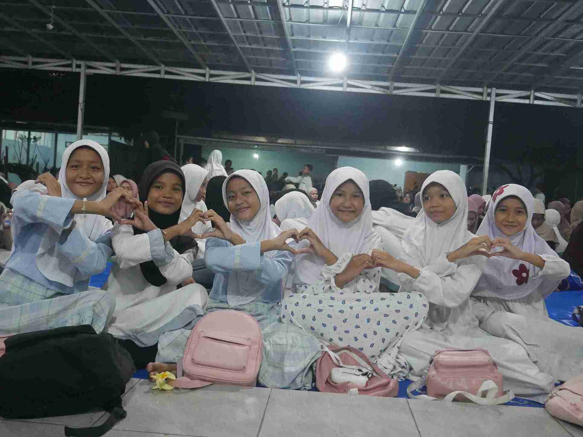 Foto Dokumentasi Anak Yatim