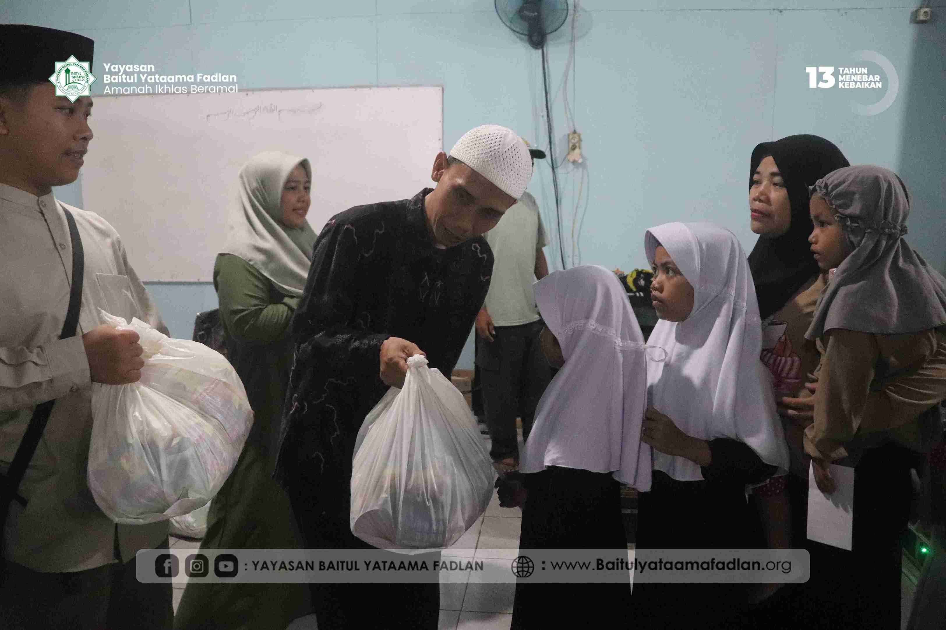 Foto Dokumentasi Anak Yatim